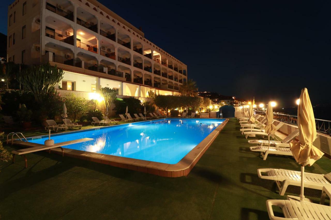 Park Hotel Silemi Letojanni Esterno foto